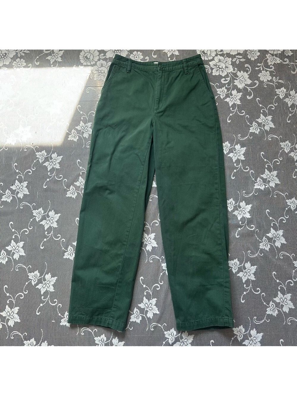 Aritzia Sunday Best Green Straight Leg
Chino Pant Sz 8